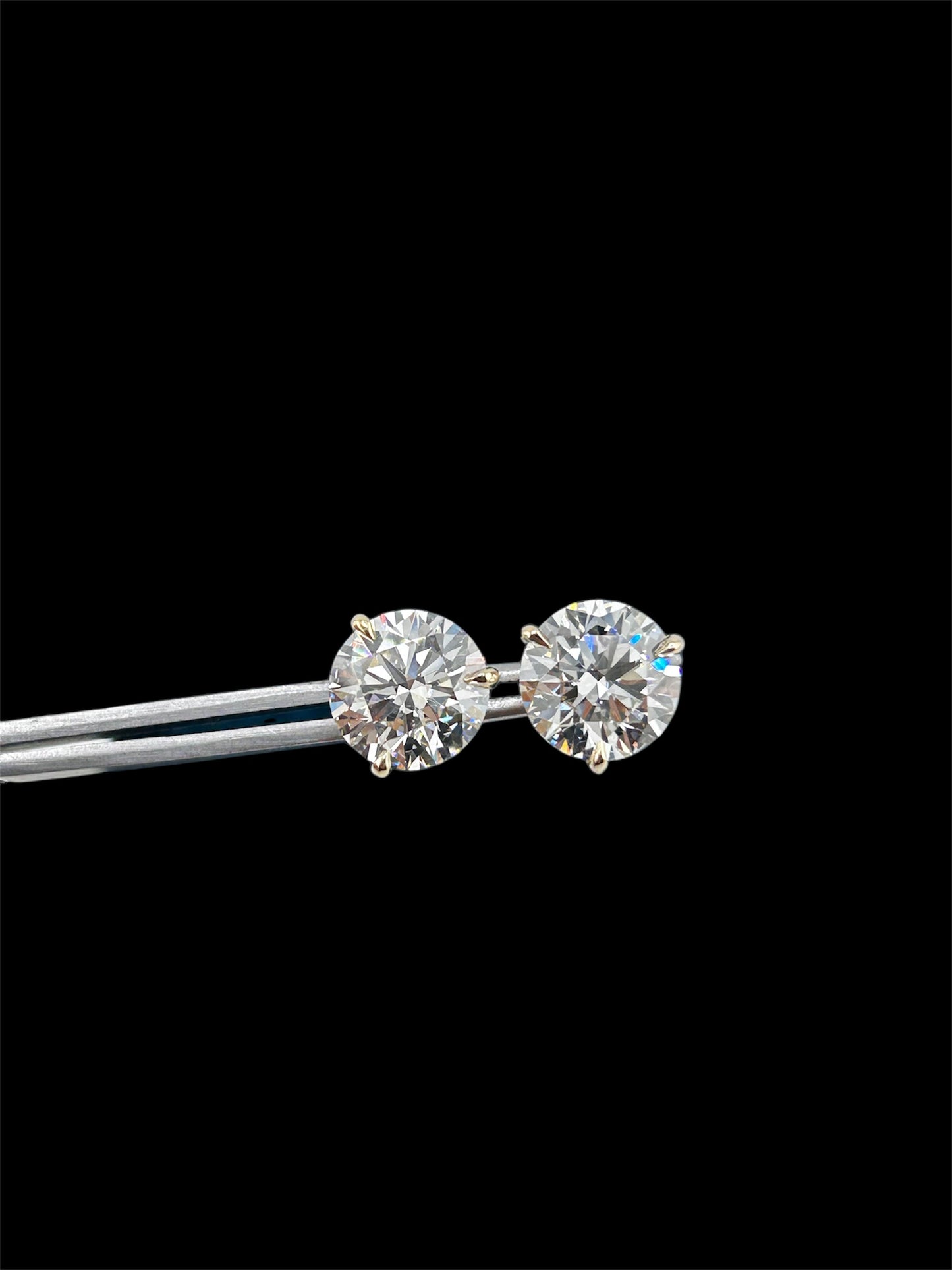 14k Yellow Gold Certified Earring